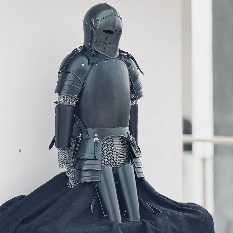 Side angle of Black Templar knight cosplay suit showcasing pauldrons and cuirass detail
