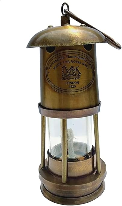 Brass Nautical Kerosene Oil Lamp with Antique Finish – Vintage Maritime Decor