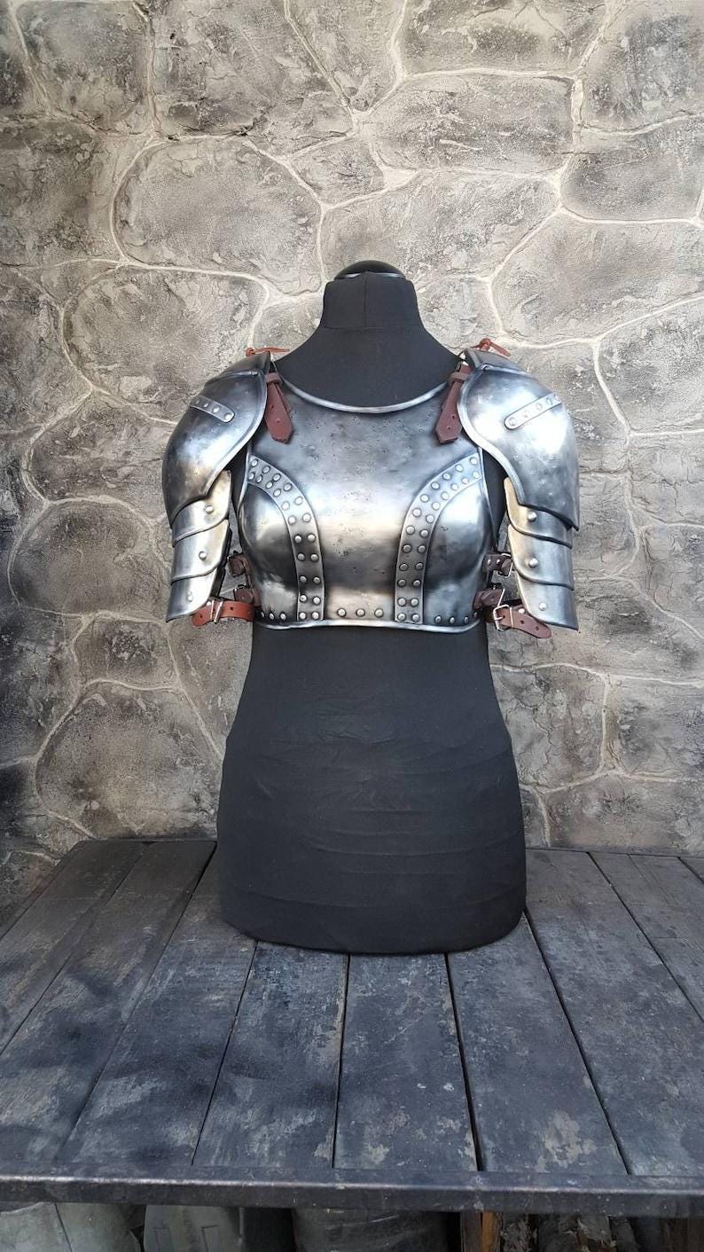 Ciri cosplay shoulder armor with adjustable leather straps