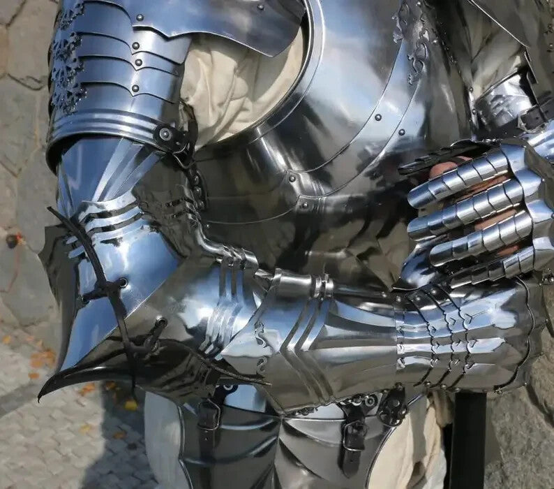 Elbow armor detail from the Gothic Knight Suit – Articulated joint design by Artisans Hub