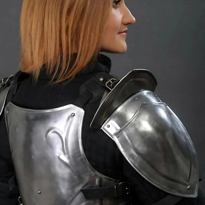 Halloween costume female warrior armor full suit for cosplay and LARPHalloween costume female warrior armor full suit for cosplay and LARP