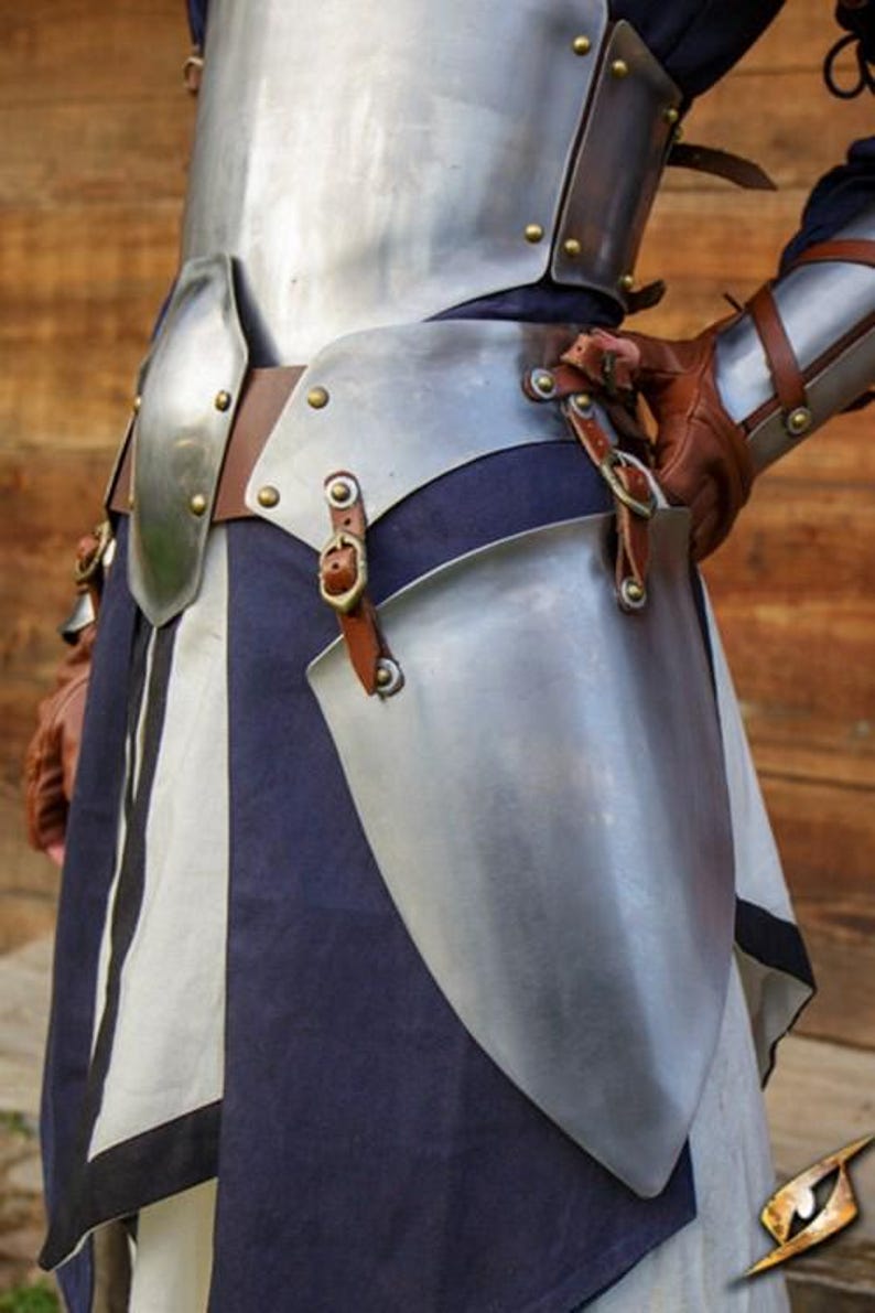 Full body female warrior armor with greaves and bracers