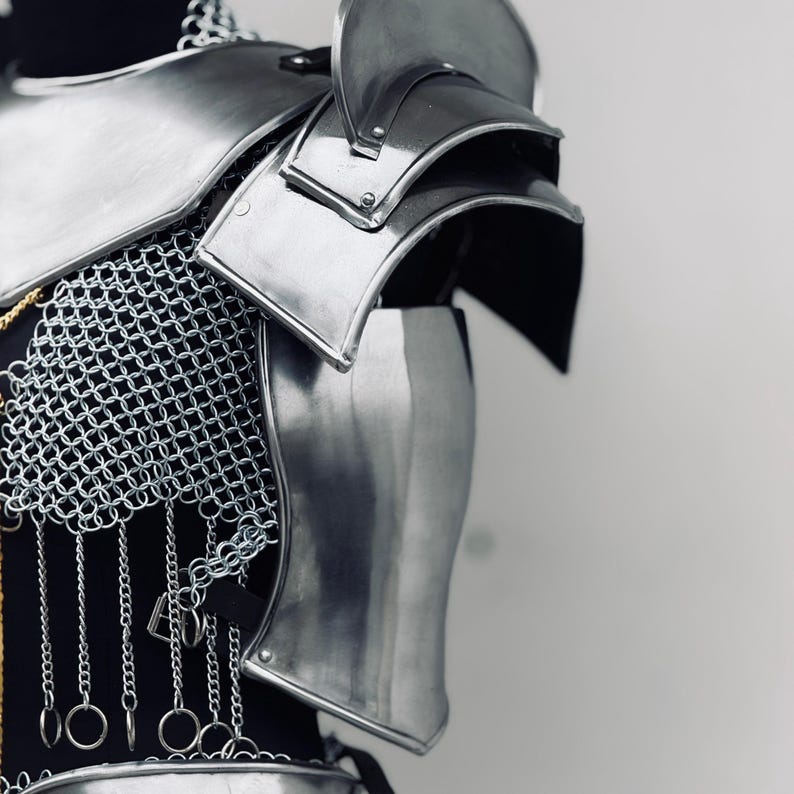 Medieval Knight Armor for Women - Brave Lady Chainmail Cosplay & LARP Gear, Fantasy Costume Armor Suit for Ladies