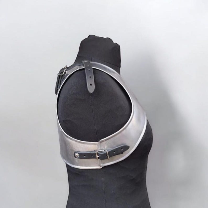 Medieval Steel Chest Cuirass Armor – Handmade Knight Breastplate for LARP & Cosplay