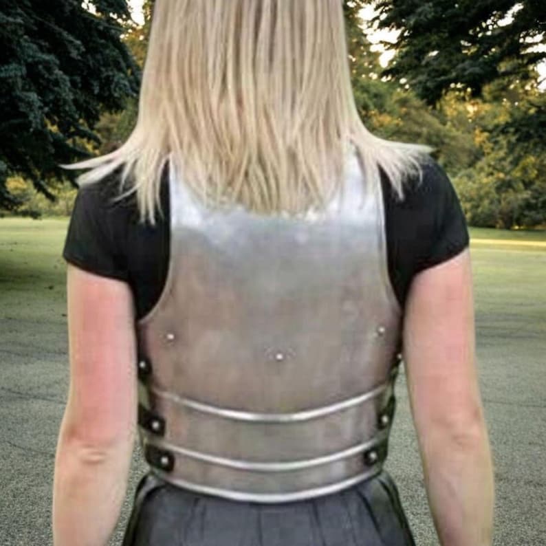 Medieval Knight Breastplate – 18 Gauge Steel Cuirass for LARP, Cosplay & Renaissance Fair Armor