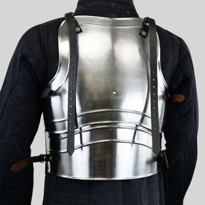 Warrior knight armor for cosplay and LARP events – full medieval cuirass with tassets