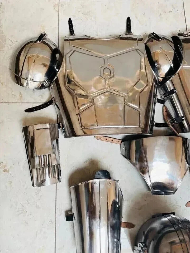 Back view of Mandalorian armor suit with leg and back protection shown in detail