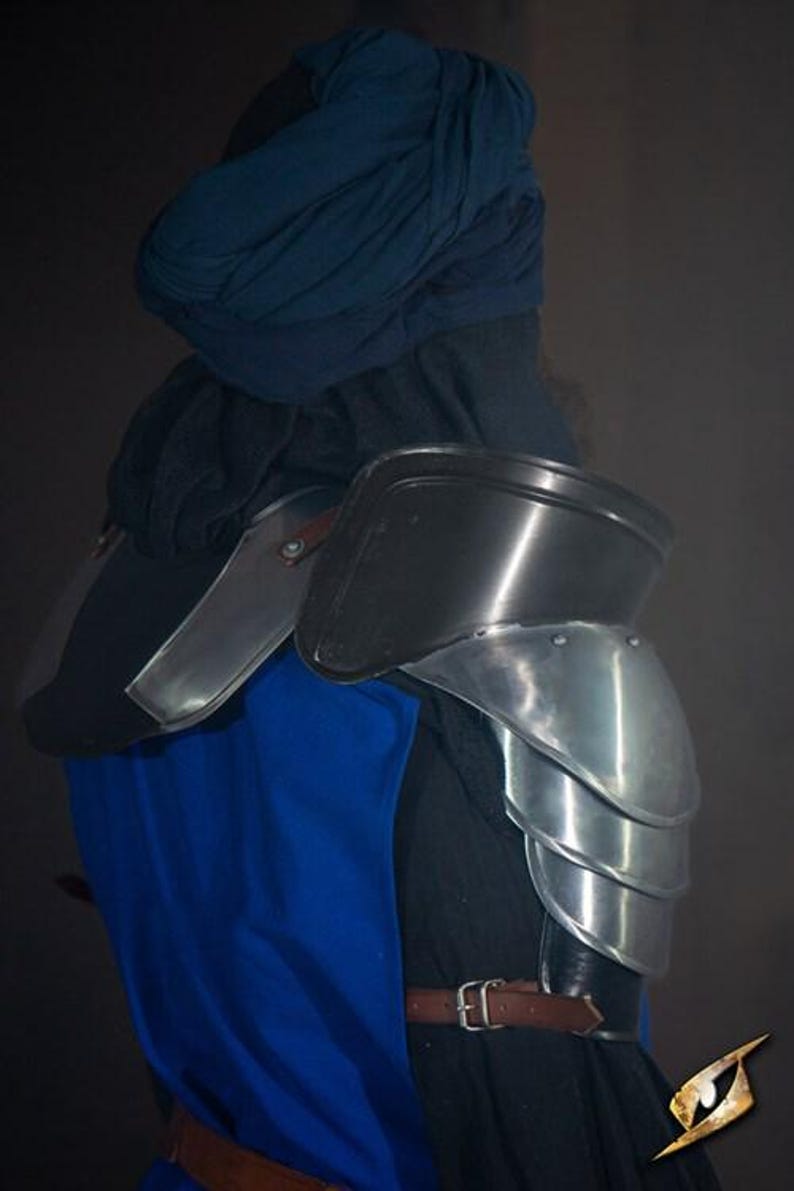 Side profile of medieval cosplay gorget with fantasy-style pauldrons