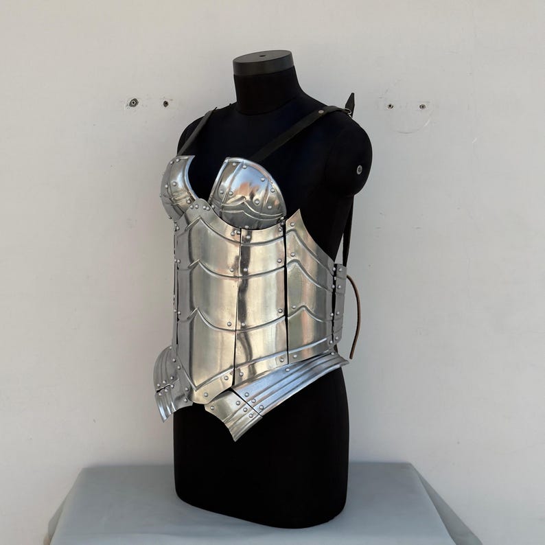 Back corset detail of Queen of the Lake lady armor with adjustable leather straps
