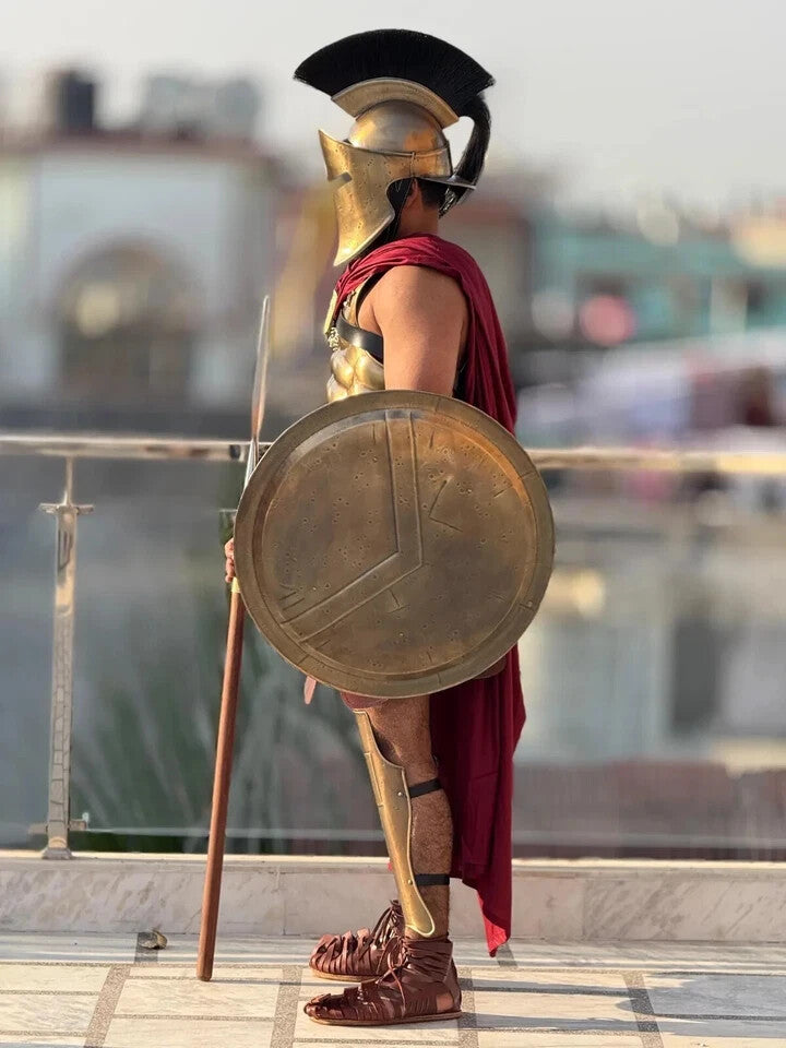 Side Profile of Spartan Leonidas 300 Movie Armor Set – Artisans Hub