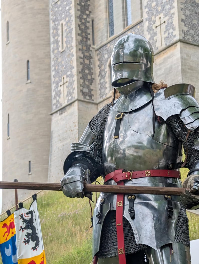 15th Century Gothic Knight Armor with Steel Plate Construction