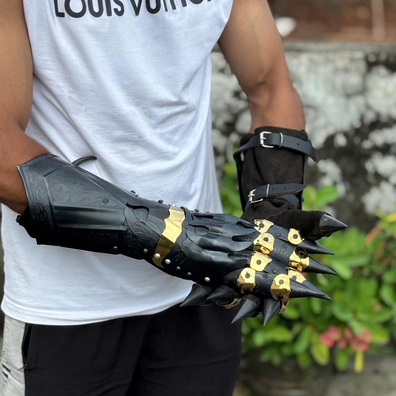 Adjustable leather strapped Shadow Nazgul Gauntlets offering comfort and secure fit for medieval knights and cosplay enthusiasts
