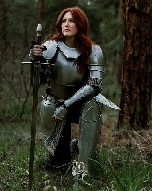 Front view of the Brave Lady Knight full armor suit for women, showcasing complete medieval cosplay armor including pauldrons, chestplate, and greaves.

