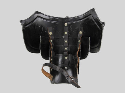 Gift item fantasy shoulder armor for LARP and medieval cosplay