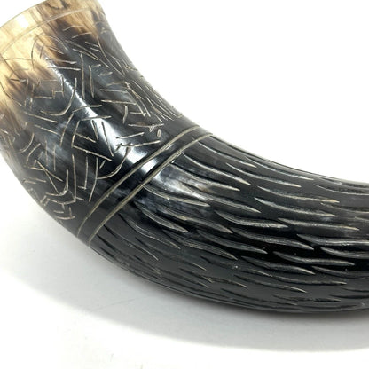 Handmade engraved Viking horn ideal for LARP and home decor
