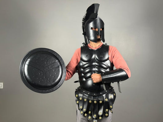 Rüstung von König Leonidas – Leonidas im schwarzen spartanischen Kostüm aus dem Film 300 | Geschwärztes Rüstungsset eines mittelalterlichen Ritters