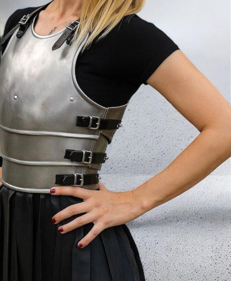 Medieval Knight Breastplate – 18 Gauge Steel Cuirass for LARP, Cosplay & Renaissance Fair Armor
