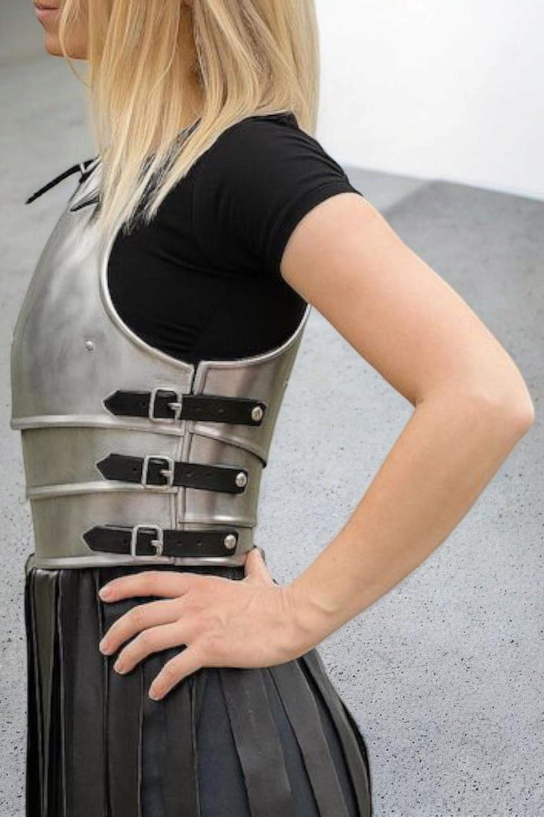 Medieval Knight Breastplate – 18 Gauge Steel Cuirass for LARP, Cosplay & Renaissance Fair Armor