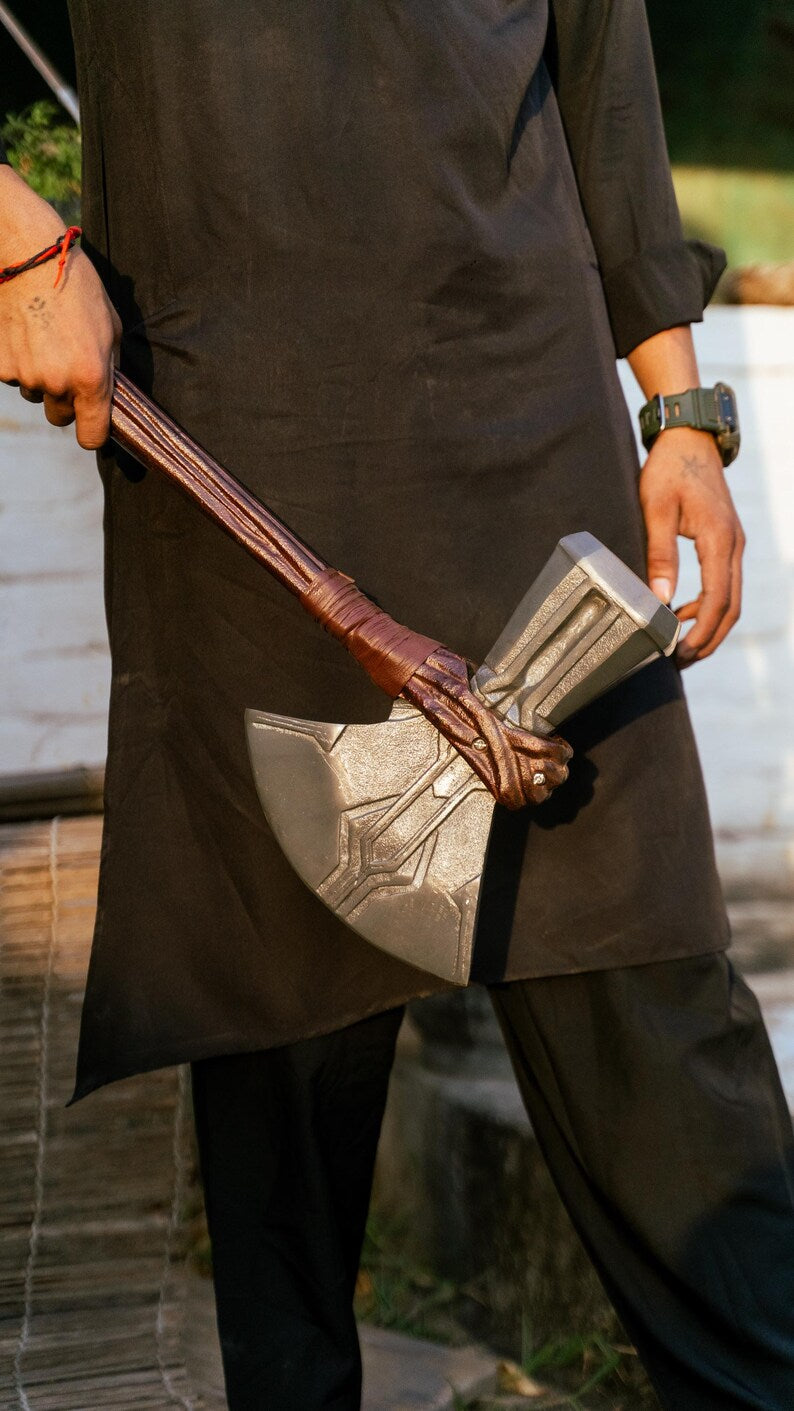 Marvel Thor Stormbreaker axe display prop