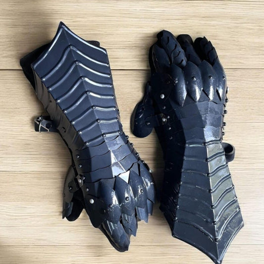 Medieval Nazgûl Black Gauntlets, authentic Ringwraith steel armor gloves for LARP