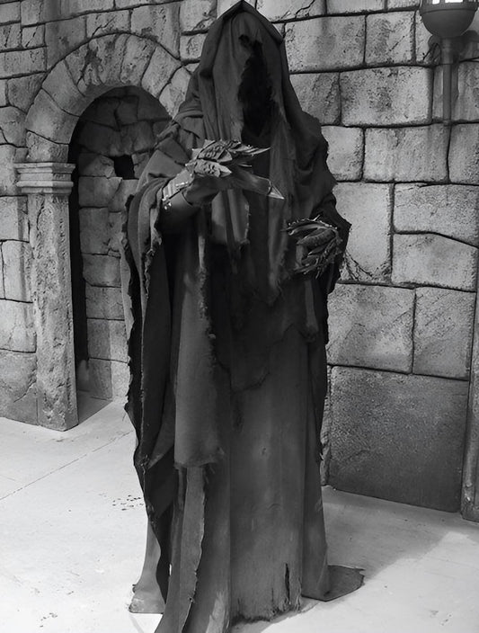  Full front view of Nazgûl Ringwraith costume with cloak and helmet for cosplay