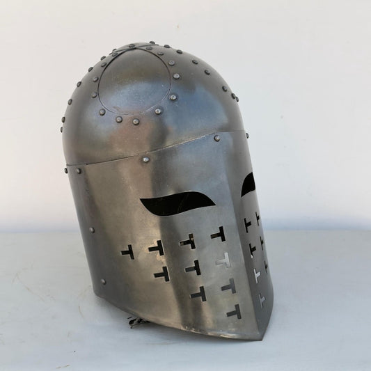 Front view of Spangen Crusader helmet replica – handmade medieval armor for cosplay and reenactmen