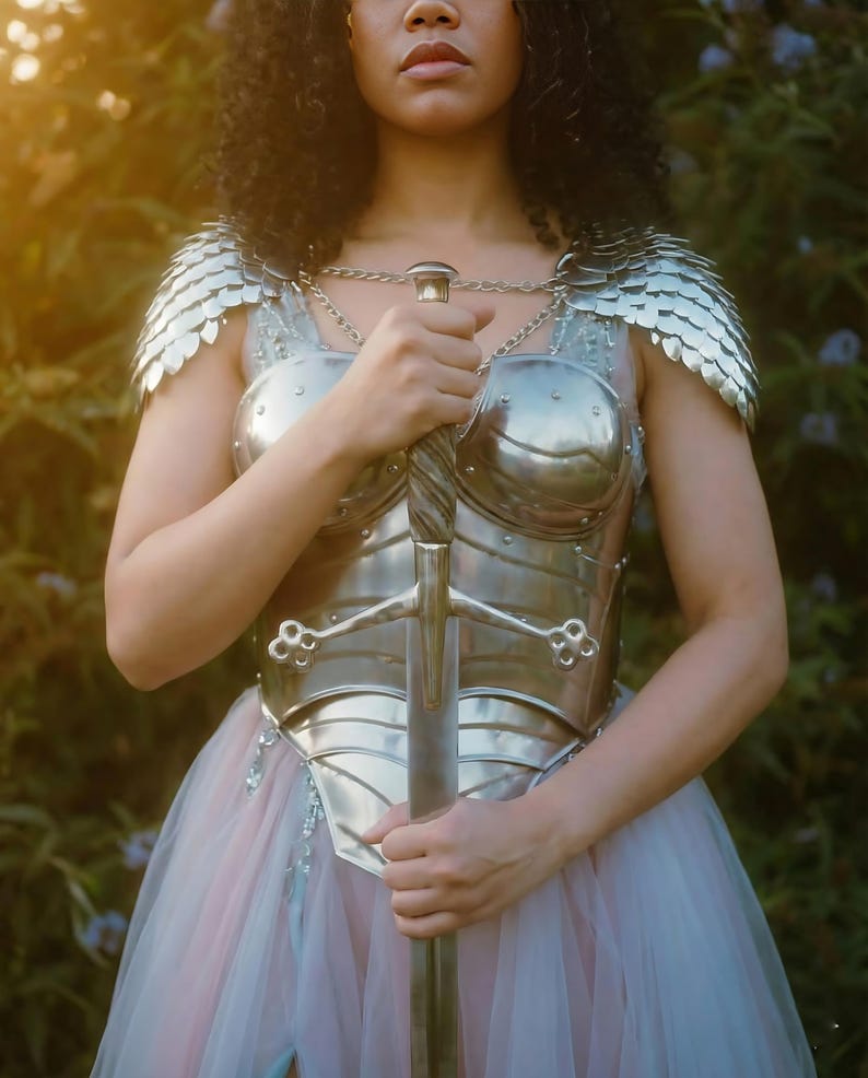 Steel lady cuirass armor featuring stainless steel scalemaille pauldrons for LARP costume and Final Fantasy cosplay