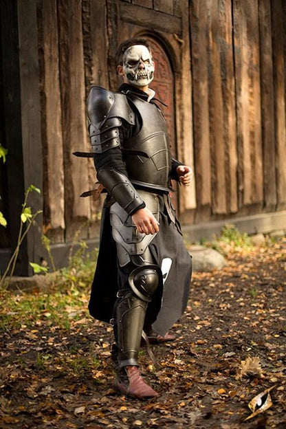 Display of Undead Knight Armor Suit with pauldrons and tassets included